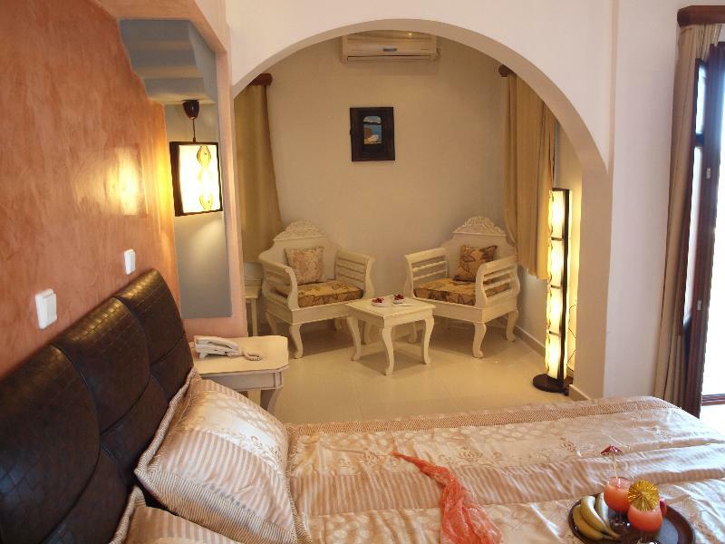 Smaragdi Hotel Perivolos  Esterno foto